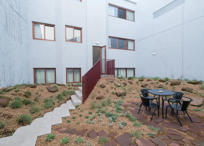 THE MODERNIST, Architecture experience